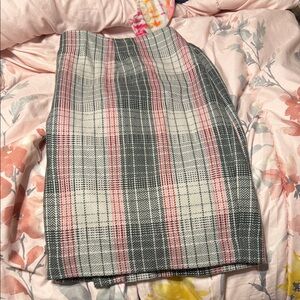 Talbots Plaid Pencil Skirt in Pink and Gray